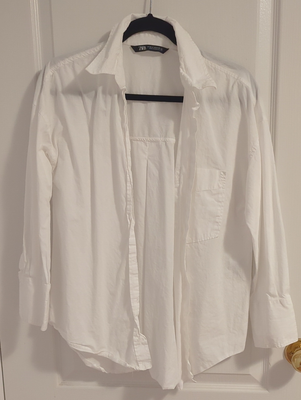 Zara White Long-Sleeve Button Shirt Size XS